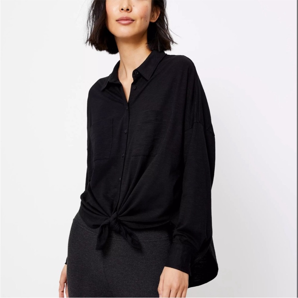💥 Lou & Grey Softserve Slub Tie-Front Shirt